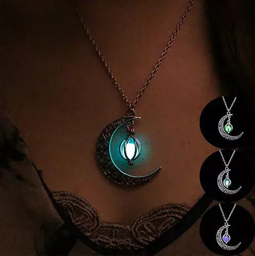 Collar Luna Creciente: Muestra Tu Estilo Único🌙